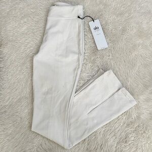 ALO Yoga Airbrush flutter leggings